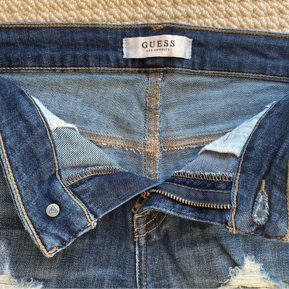 Guess Cutoff Jean Shorts Size 25 - Picture 4 of 10